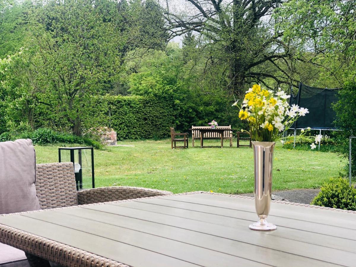 Ferienhaus Eifel Charlotte Dahlem  Luaran gambar