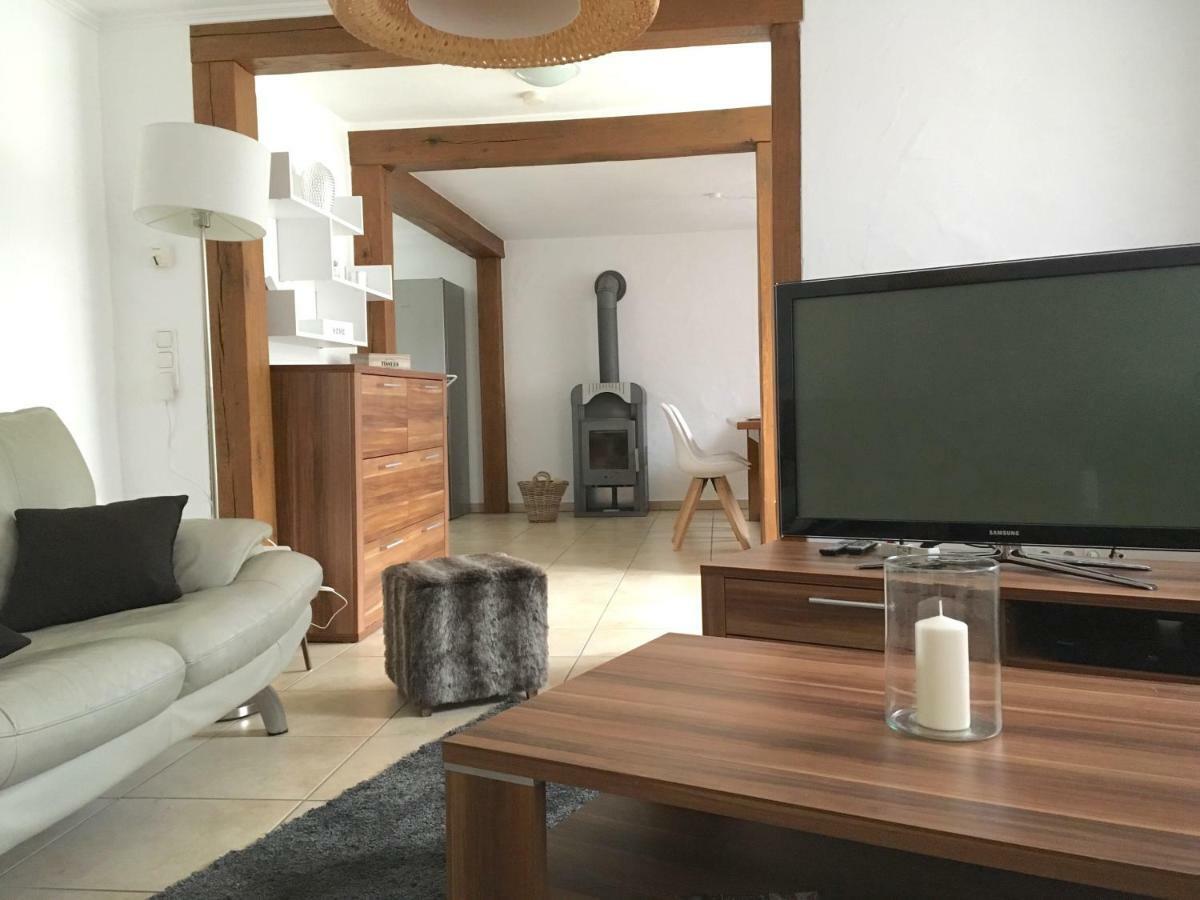Ferienhaus Eifel Charlotte Dahlem  Luaran gambar