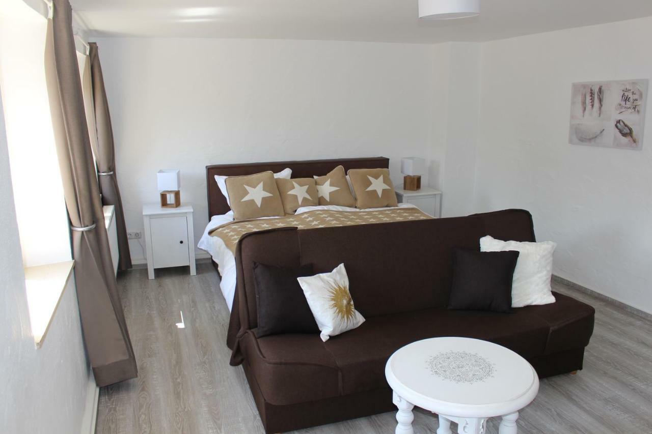 Ferienhaus Eifel Charlotte Dahlem  Luaran gambar